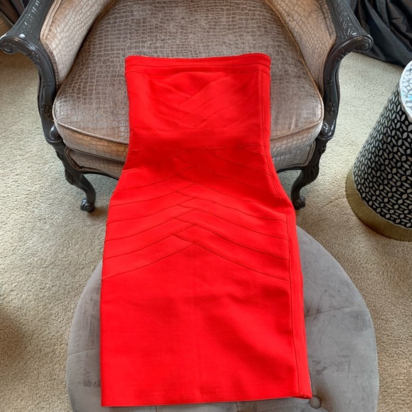 Akira Orange bandaid dress fits sz 6-10. Never been worn. Great day to evening - Picture 3 of 4